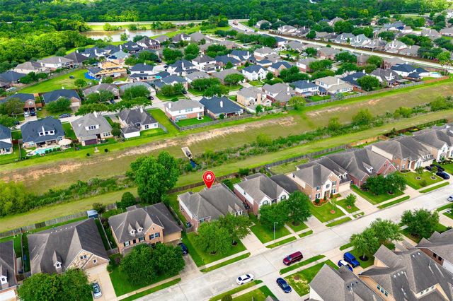 1111 Haye Road, Friendswood, TX 77546
