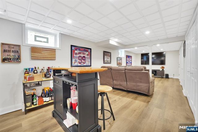 180 Highfield Lane, Nutley, NJ 07110