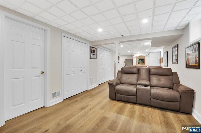 180 Highfield Lane, Nutley, NJ 07110