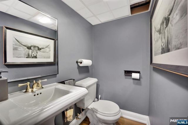 180 Highfield Lane, Nutley, NJ 07110