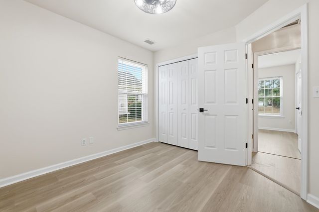 4566 Fringetree Dr., Murrells Inlet, SC 29576