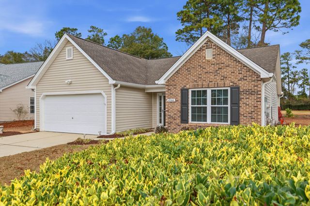 4566 Fringetree Dr., Murrells Inlet, SC 29576