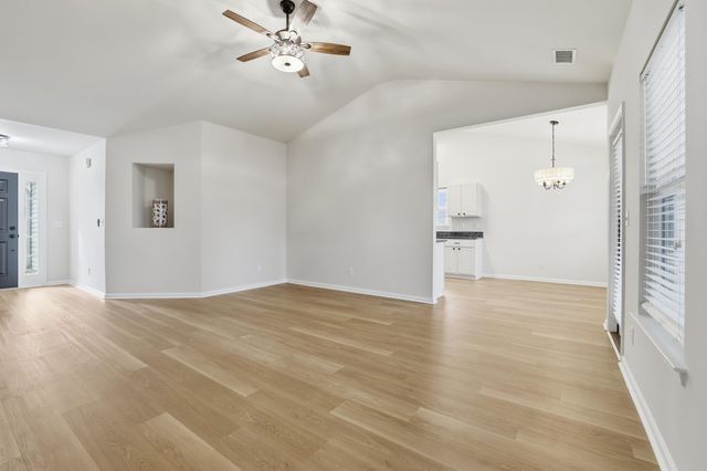 4566 Fringetree Dr., Murrells Inlet, SC 29576