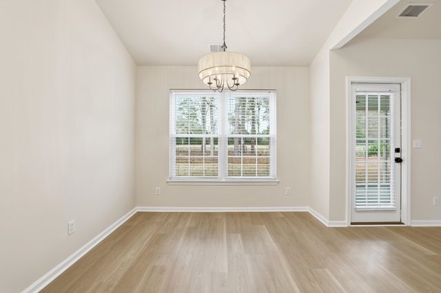 4566 Fringetree Dr., Murrells Inlet, SC 29576