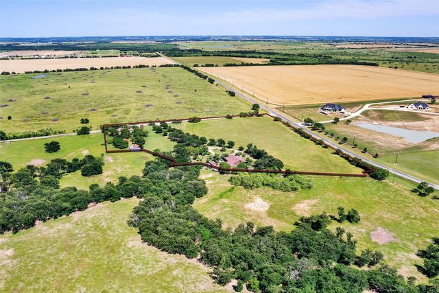 99 Calk Road, Tioga, TX 76271