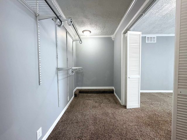 3296 Mills Acres Street, Flint, MI 48506