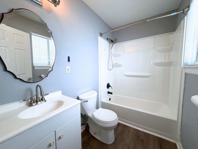 3296 Mills Acres Street, Flint, MI 48506