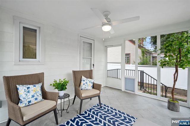 15 Brown Place, Bergenfield, NJ 07621