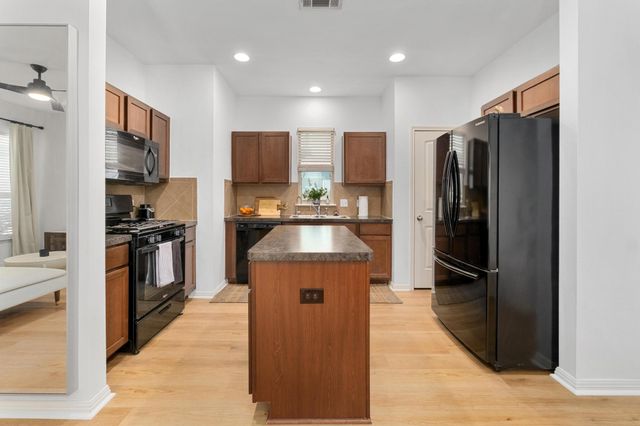 4613 Graceful LN 500, Austin, TX 78725