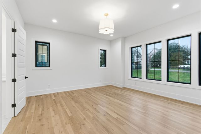 4209B Kirtland Rd, Nashville, TN 37215