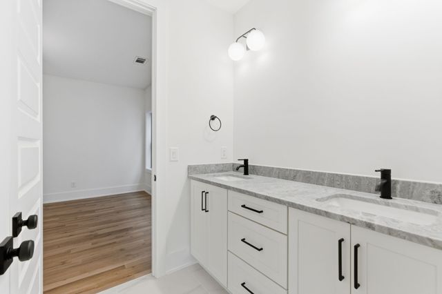 4209B Kirtland Rd, Nashville, TN 37215