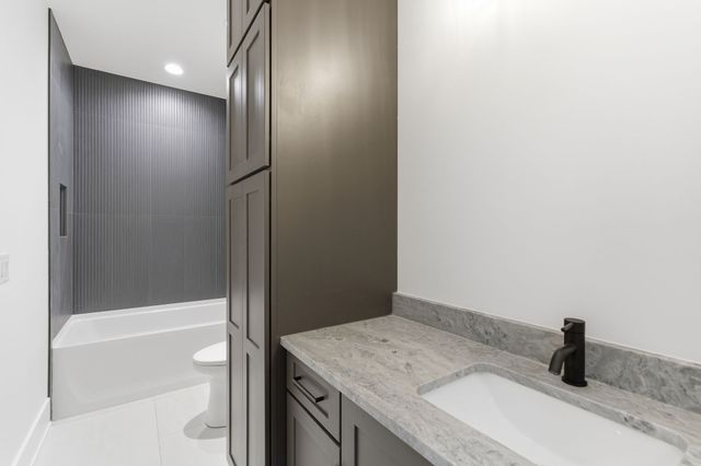 4209B Kirtland Rd, Nashville, TN 37215