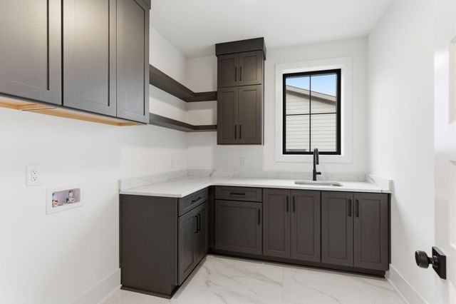 4209B Kirtland Rd, Nashville, TN 37215