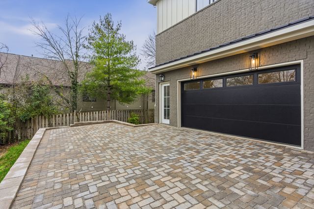 4209B Kirtland Rd, Nashville, TN 37215