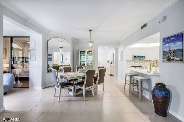 6520 Valen WAY 104, Naples, FL 34108