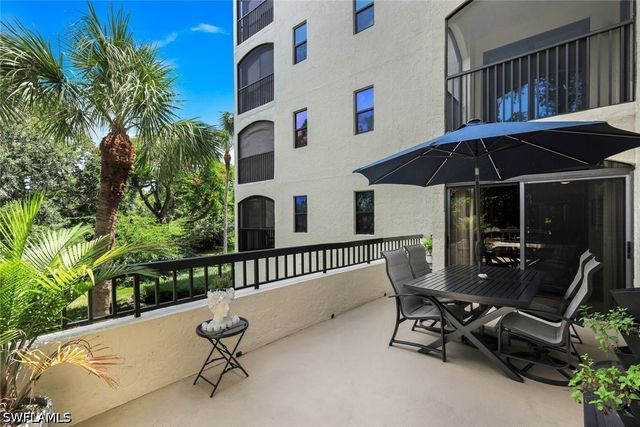 6520 Valen WAY 104, Naples, FL 34108