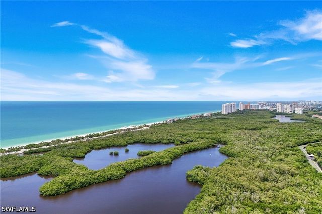 6520 Valen WAY 104, Naples, FL 34108