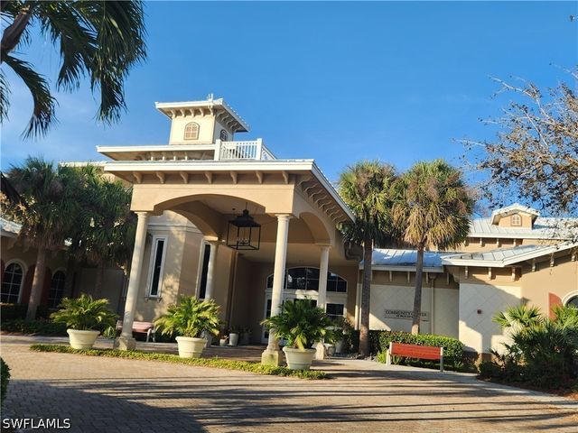 6520 Valen WAY 104, Naples, FL 34108