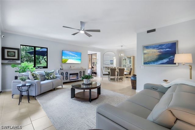 6520 Valen WAY 104, Naples, FL 34108