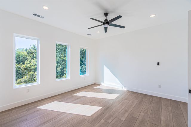 4309 SYLVESTER Street, Dallas, TX 75219