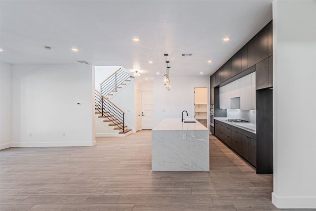 4309 SYLVESTER Street, Dallas, TX 75219