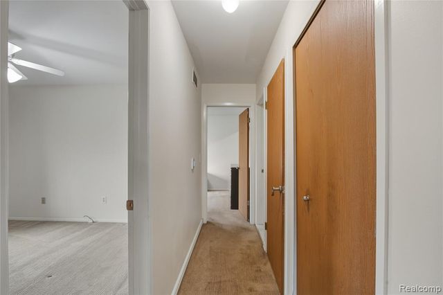 24532 Greenhill Road, Warren, MI 48091