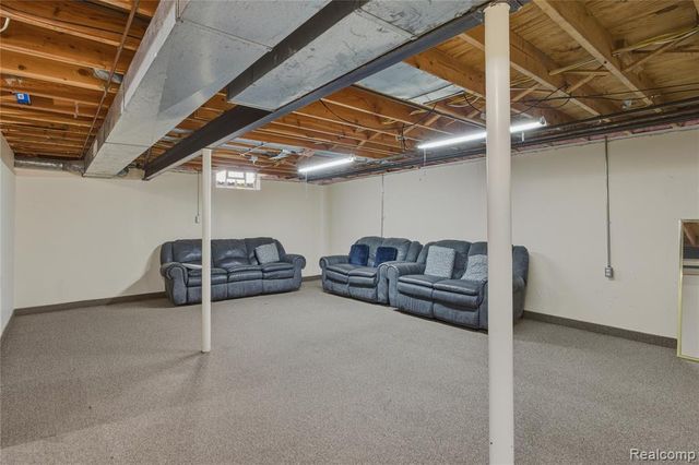 24532 Greenhill Road, Warren, MI 48091