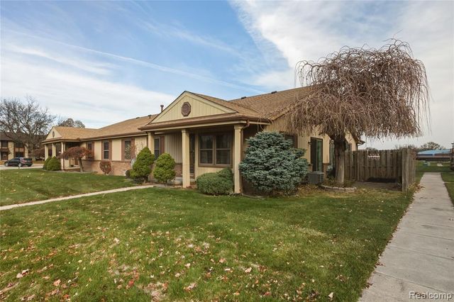 24532 Greenhill Road, Warren, MI 48091