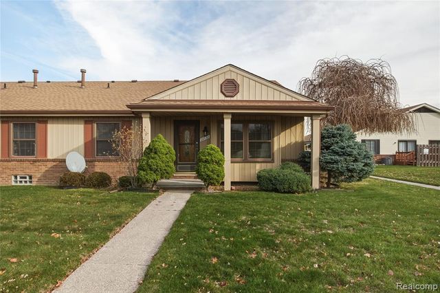 24532 Greenhill Road, Warren, MI 48091