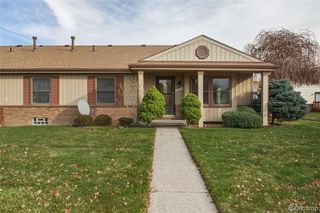 24532 Greenhill Road, Warren, MI 48091
