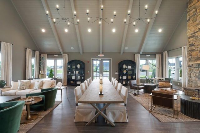 8013 Whitcroft Dr, College Grove, TN 37046