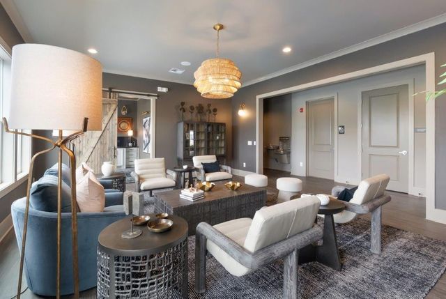 8013 Whitcroft Dr, College Grove, TN 37046