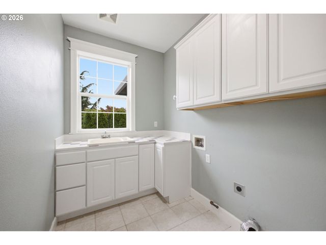 12611 Nw 33RD Ave, Vancouver, WA 98685