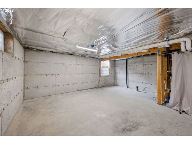 12611 Nw 33RD Ave, Vancouver, WA 98685