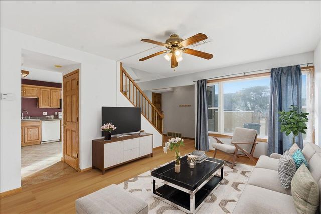 528 East Bluff, Madison, WI 53704