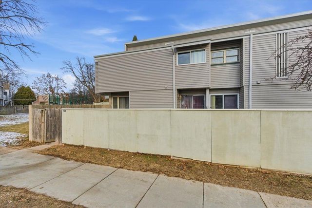 528 East Bluff, Madison, WI 53704