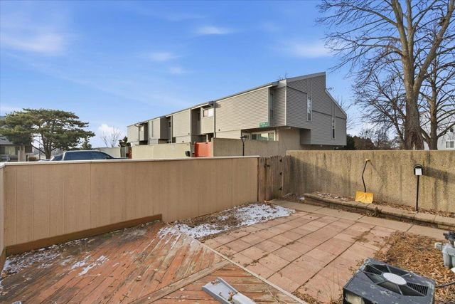528 East Bluff, Madison, WI 53704