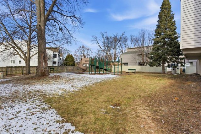 528 East Bluff, Madison, WI 53704