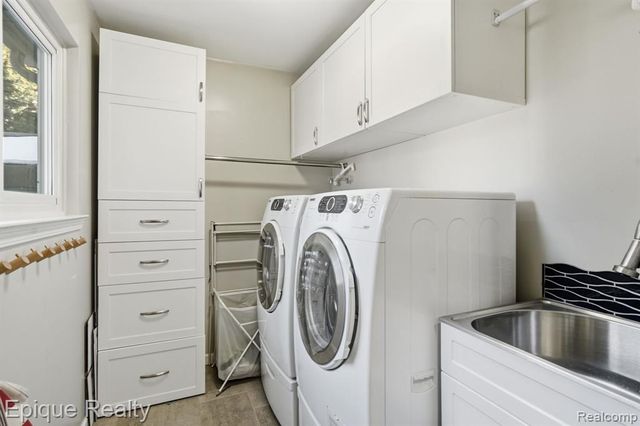 5421 Wentworth Drive, Commerce Twp, MI 48382