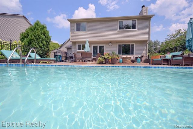 5421 Wentworth Drive, Commerce Twp, MI 48382