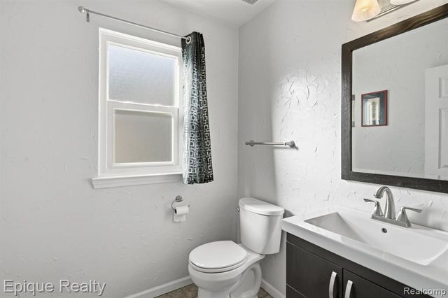 5421 Wentworth Drive, Commerce Twp, MI 48382