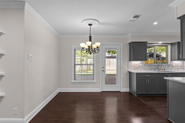 2441 Miller Street, Grand Prairie, TX 75051