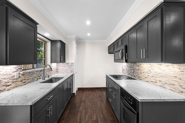 2441 Miller Street, Grand Prairie, TX 75051