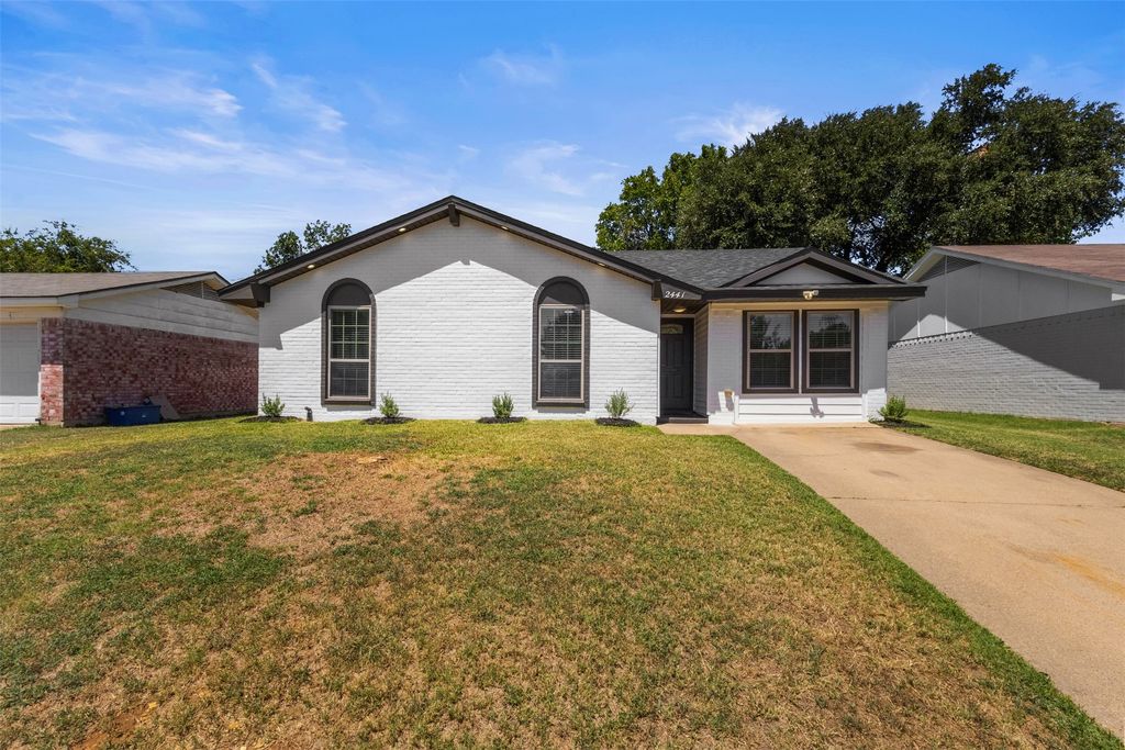 2441 Miller Street, Grand Prairie, TX 75051
