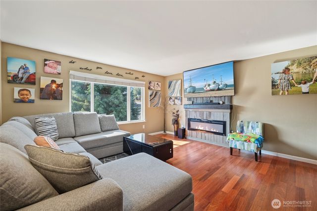 1530 SW 16th Avenue, Oak Harbor, WA 98277