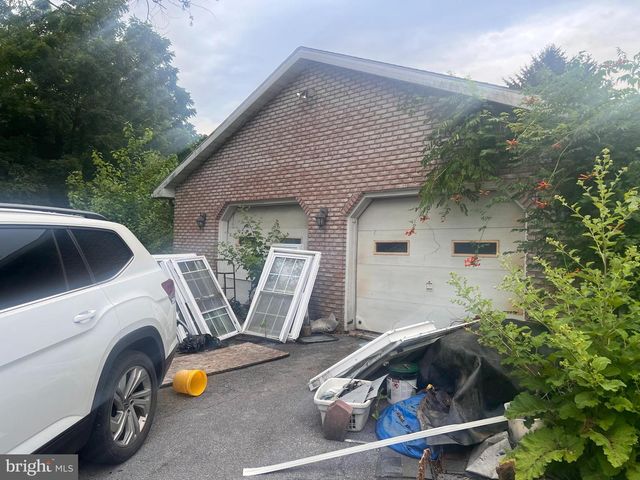 295 SMITH ROAD, Shippensburg, PA 17257