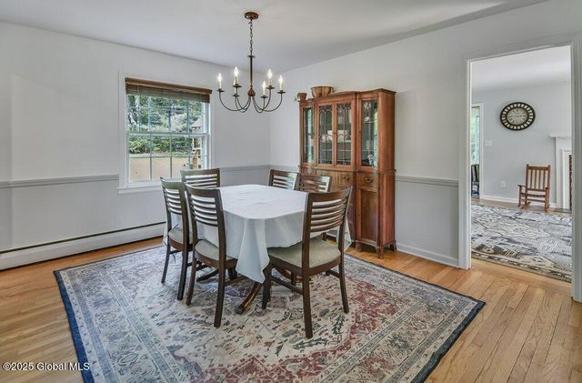 14 Woodridge Road, Bethlehem, NY 12054