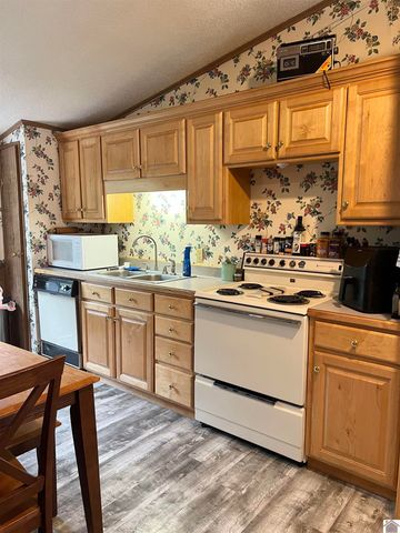 108 High Road, Benton, KY 42025