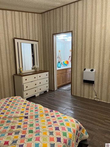 108 High Road, Benton, KY 42025