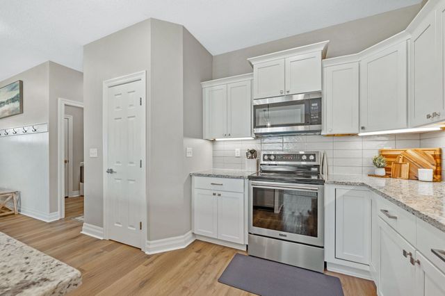 501 Sweetwater Rd, Maize, KS 67101